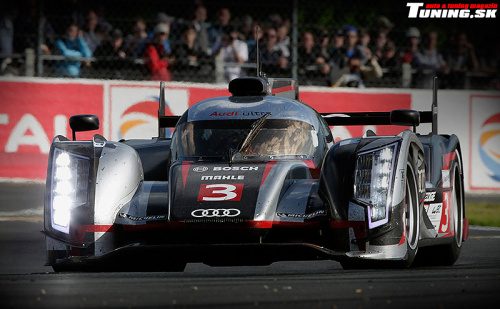 audi r18 e-tron quattro hybrid 24h preteky le mans 2012
