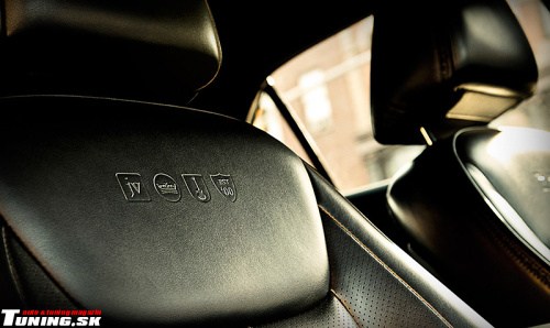 chrysler 300c design john varvatos