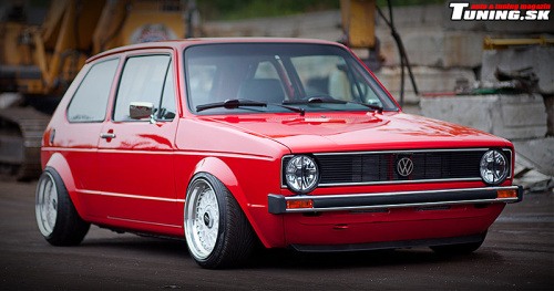volkswagen vw golf mk1 red rabbit garage show stopper low stance styl joe tuning