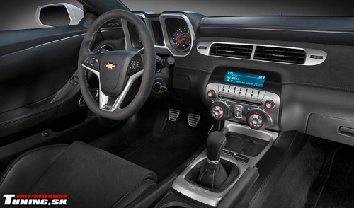 chevrolet camaro z/28 facelift muscle car v8