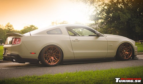 ford mustang stance omar tuning