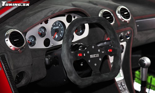gumpert apollo s iron car karos�rske f�lie s chr�mov�m efektom tuning 2m-designs