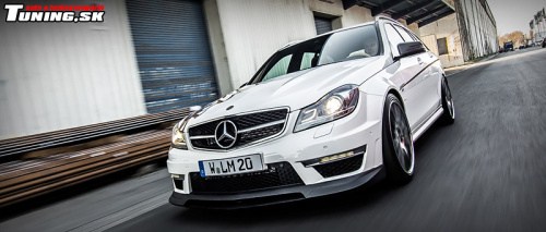 mercedes-benz c63 amg lm63 700 compressor performance styling zliatinov� disky carbon karb�nov� doplnky zlat� polepy tuning loewenstein manufaktur
