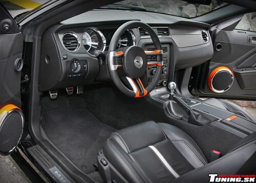 ford mustang v8 cfc