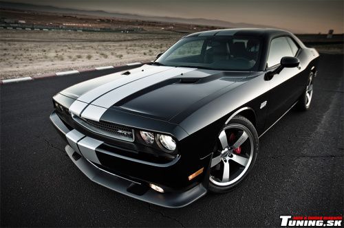 dodge challenger srt8 392