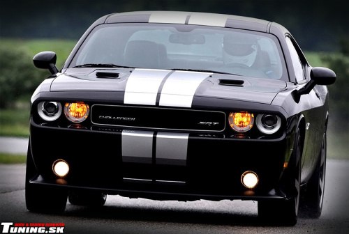 dodge challenger srt8 392