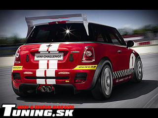 MINI John Cooper Works CHALLENGE.