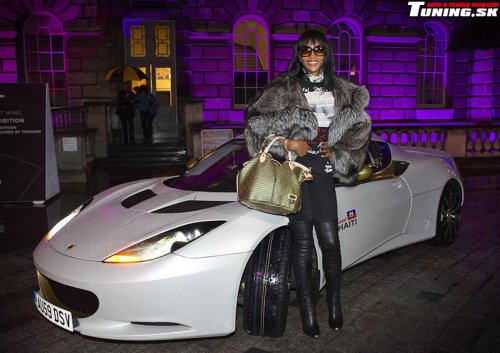 naomi campbell for haiti lotus evora