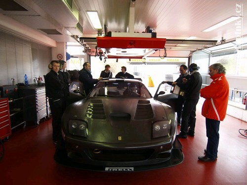 novinky_tuning_foto/00_rok_2005/11_04_2005_maranello/3