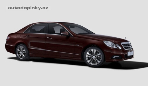 Mercedes-Benz E v nov�m