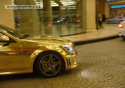 C63 AMG ve zlat�m chromu