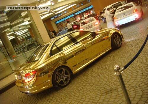 C63 AMG ve zlat�m chromu