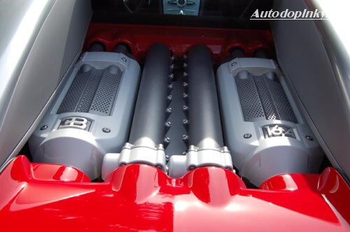 Bugatti Veyron v �erven�