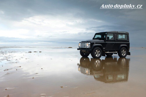 Defender SVX slav� �edes�tiny