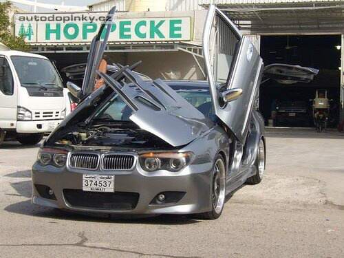 BMW 7 z Nissanu Maxima