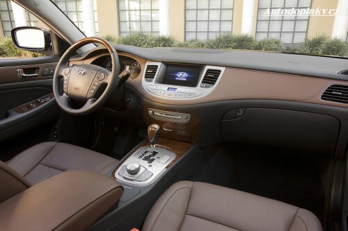 Hyundai Genesis ofici�ln�