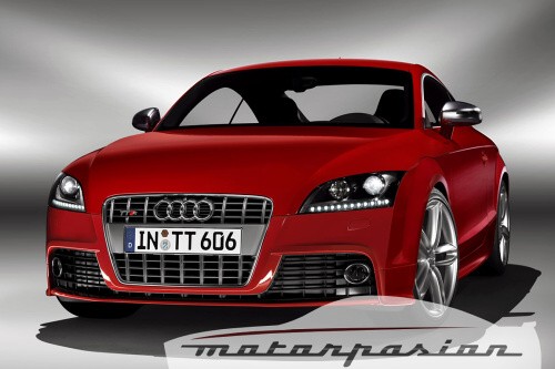 Nov� Audi TT-S ve fotografi�ch