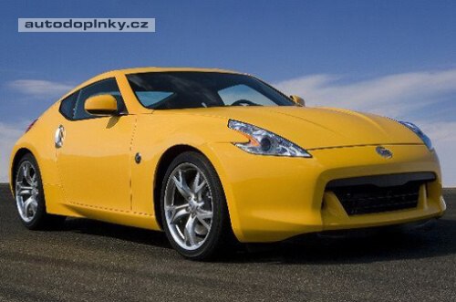 Nissan 370Z um� 332 kon�