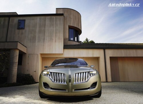Lincoln MKT Concept