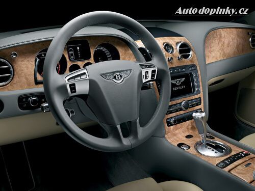 Nov� Flying Spur Speed