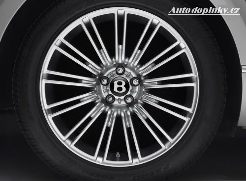 Nov� Flying Spur Speed