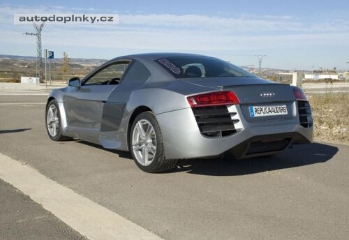 Audi R8 z Fordu Cougar