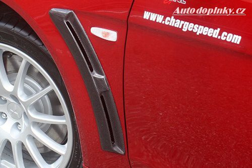 EVO X v karbonov�m saku