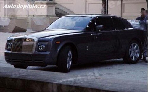 Rolls vyrob� Phantom Coup�