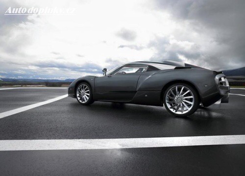 Spyker je ve finan�n� t�sni