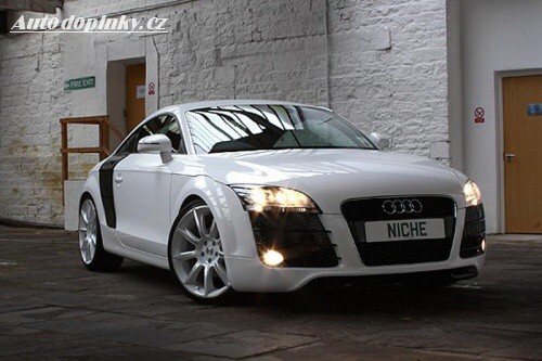 Audi TT ve stylu R8