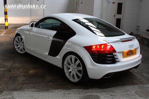 Audi TT ve stylu R8