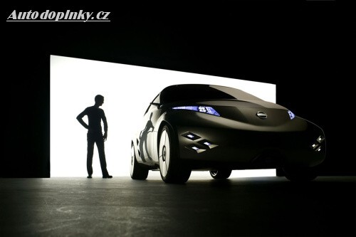 Nissan to s Miximem mysl� v�n�