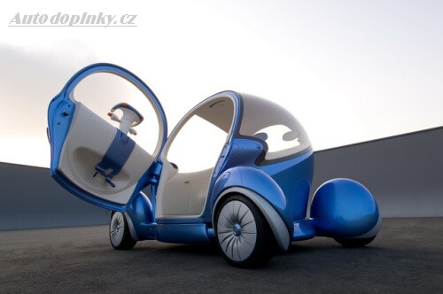 Nissan Pivo 2