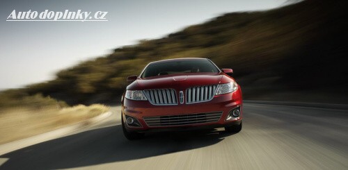 Lincoln m� vlajkovou lo� MKS