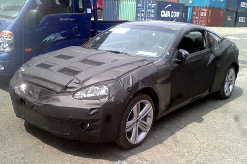 Hyundai V8 p�isti�en