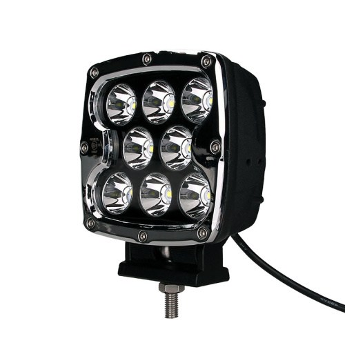 LED sv�tla na pracovn� stroje
