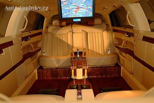 VW Phaeton Lounge