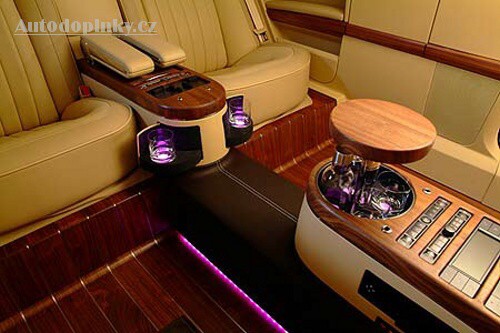 VW Phaeton Lounge