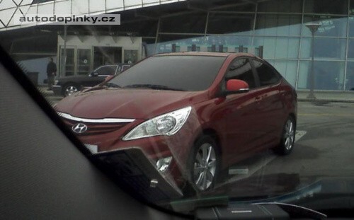 Accent nebo Elantra?