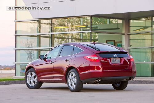 Accord Crosstour v reklam�