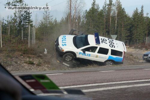 �v�dsk� policie ve Volvu je p�esv�d�iv�