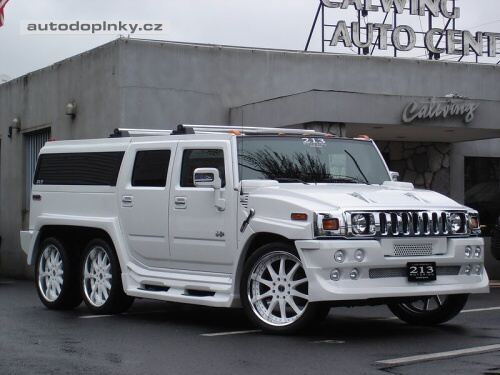 Hummer H2 s �esti koly