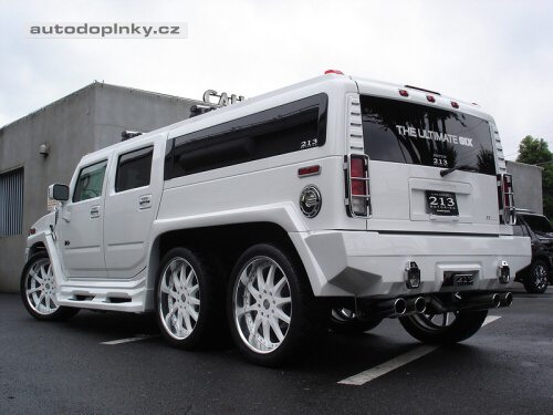 Hummer H2 s �esti koly