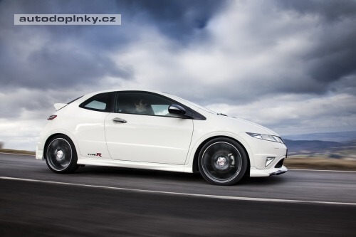 Civic Type R v Evrop� kon��
