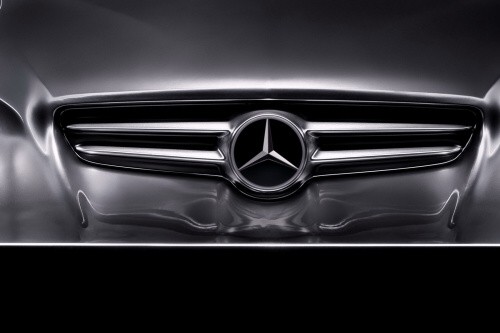 Mercedes CLS zat�m jen sochou