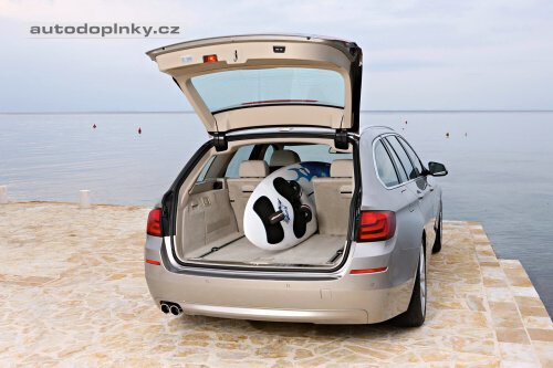 BMW 5 kombi ofici�ln�