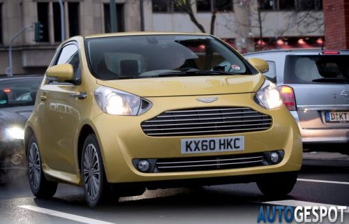Aston Martin Cygnet v ulic�ch