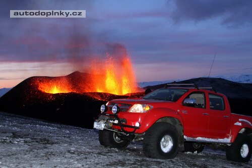 Toyota Hilux Volcano p�ed erupc�