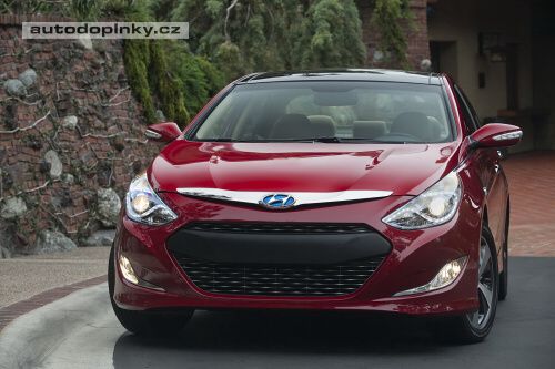 Hyundai boduje cenou hybridu