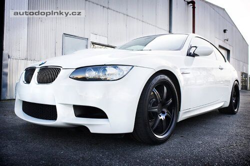 BMW M3 s v�konem 527 kon�